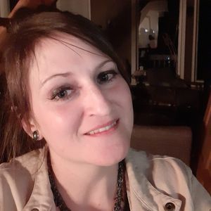 Meet your Posher, Marie-claude